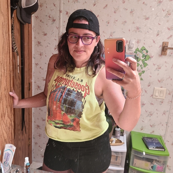 Meet your Posher, Chelsea - Picture 3 of 4